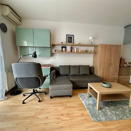S3 Residences Ilka Studio Serviced Cozy Appartment Boedapest Buitenkant foto